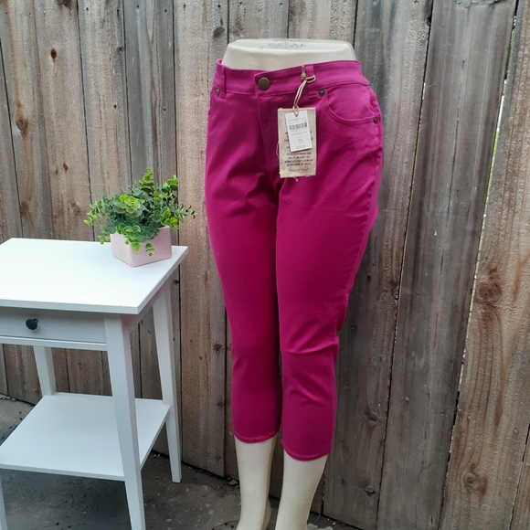 NWT Coldwater Creek Natural Fit Capri Size 14P - Picture 3 of 15